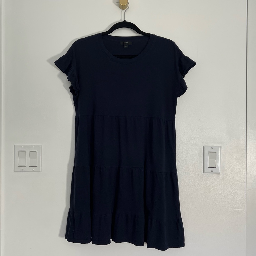 J Crew (navy blue) tiered dress size S in great condition.